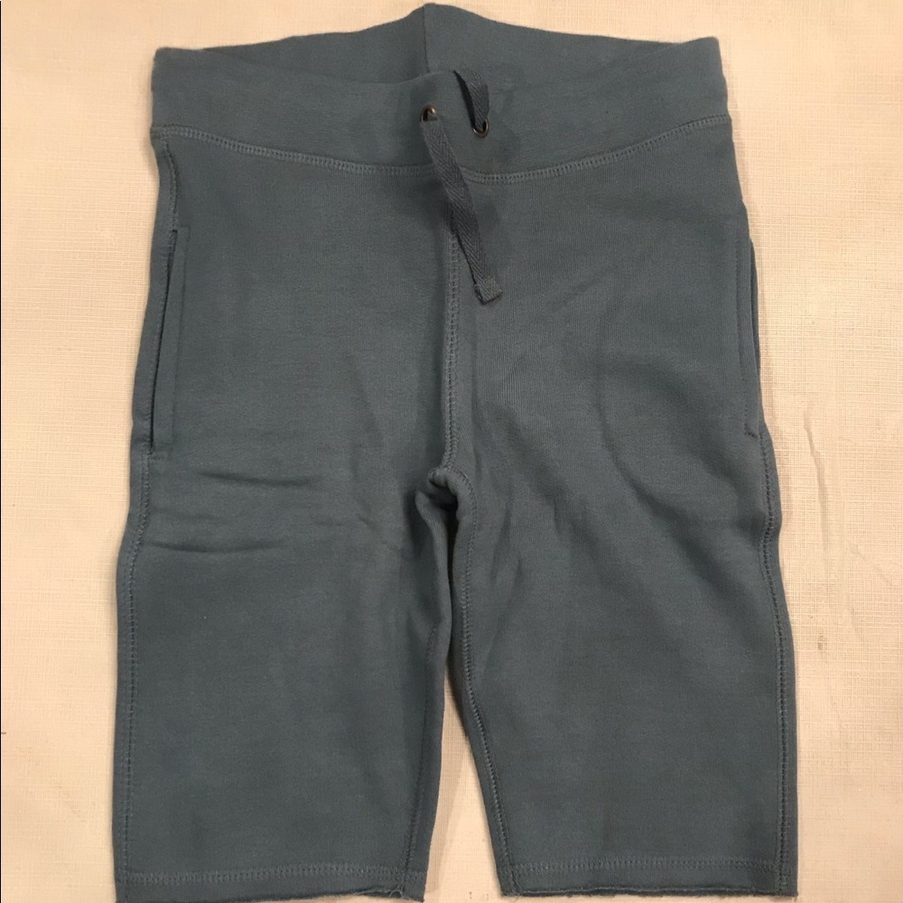 Boy’s size 6 shorts. Brand new.